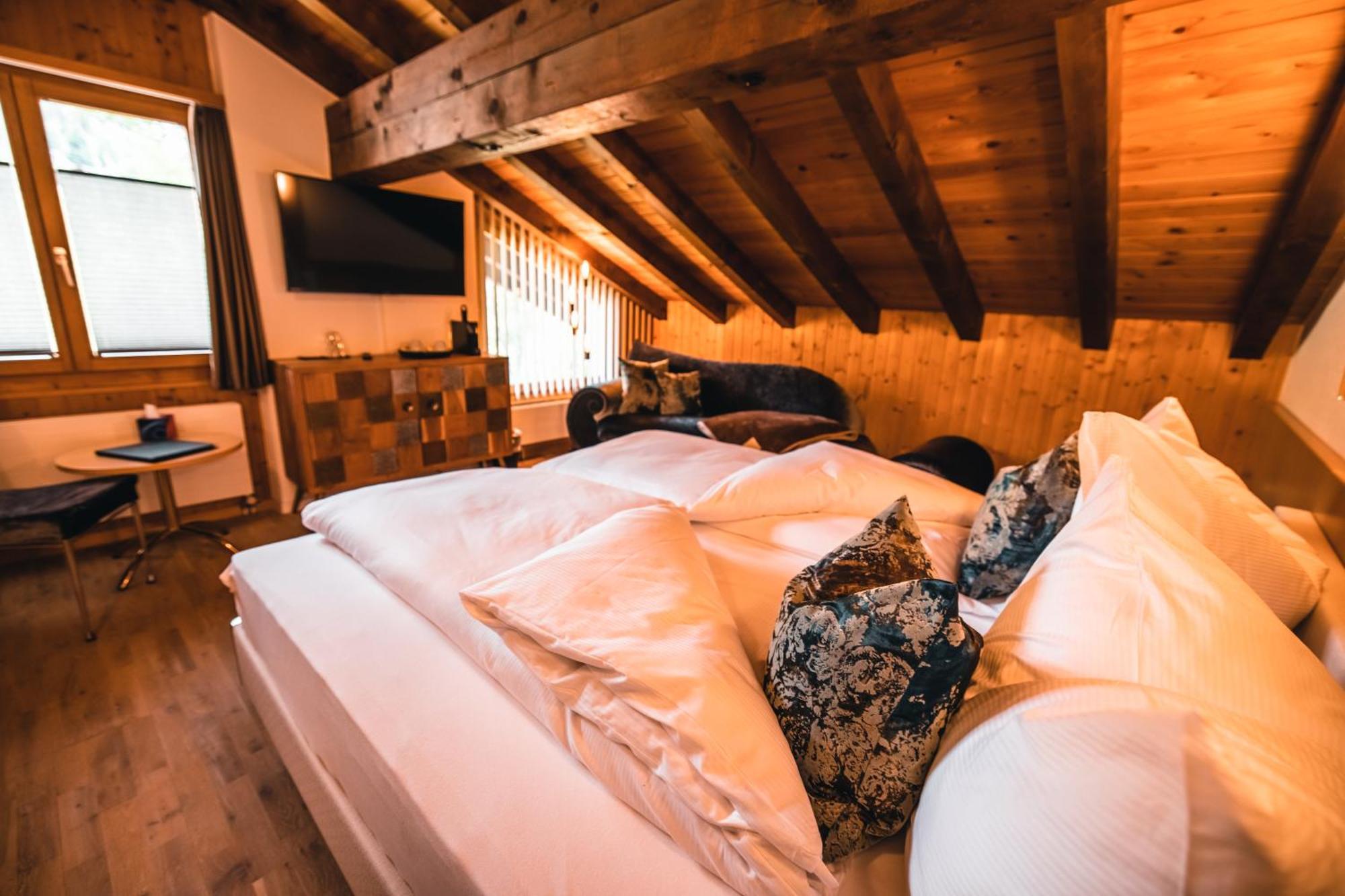 Christania Hotel Fiesch Bagian luar foto